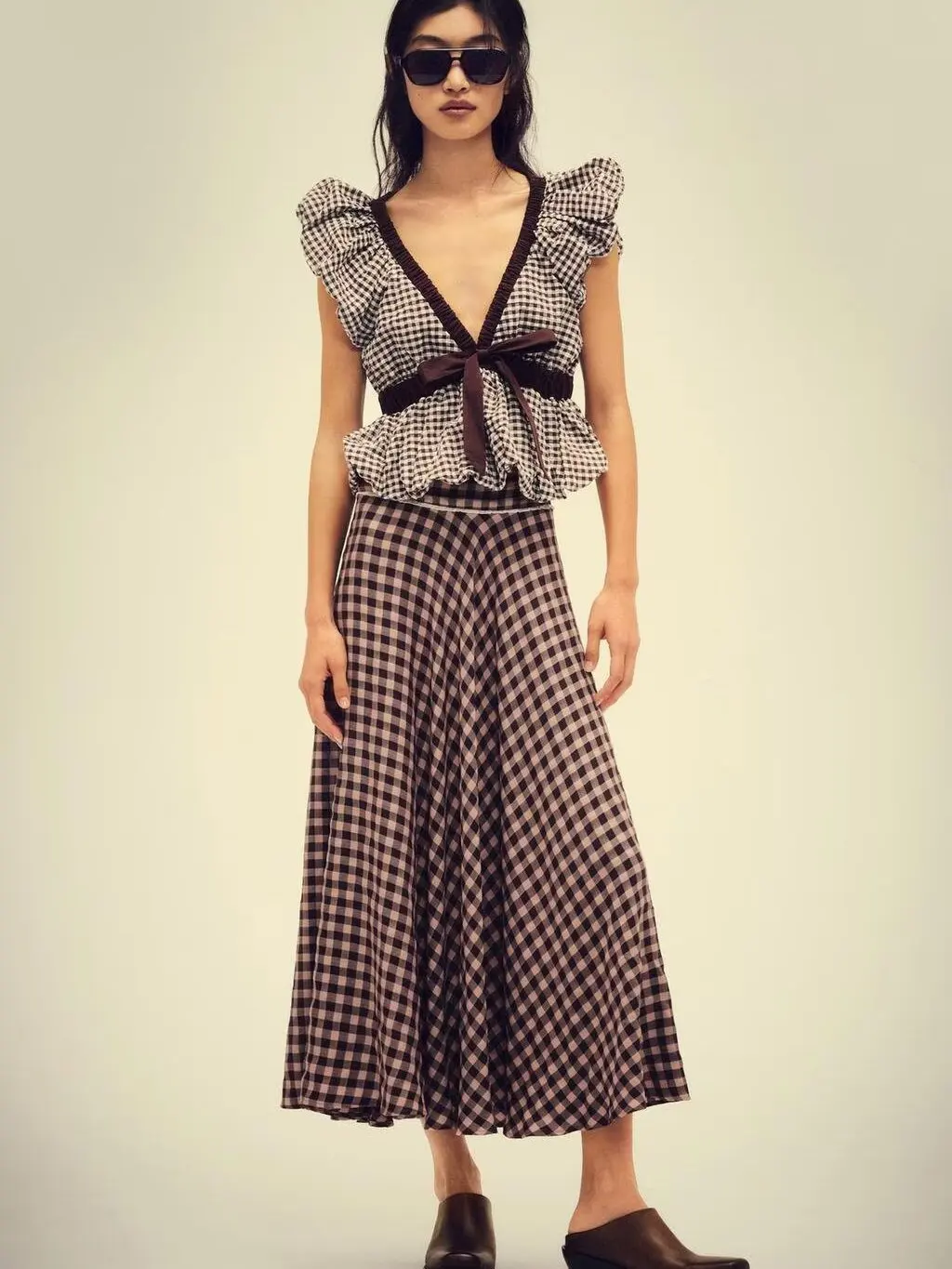 

Summer New Arrival Women's Balloon Top Skirt Set Floral Embellied Casual Wear Perfect for Parties And Stage Performances