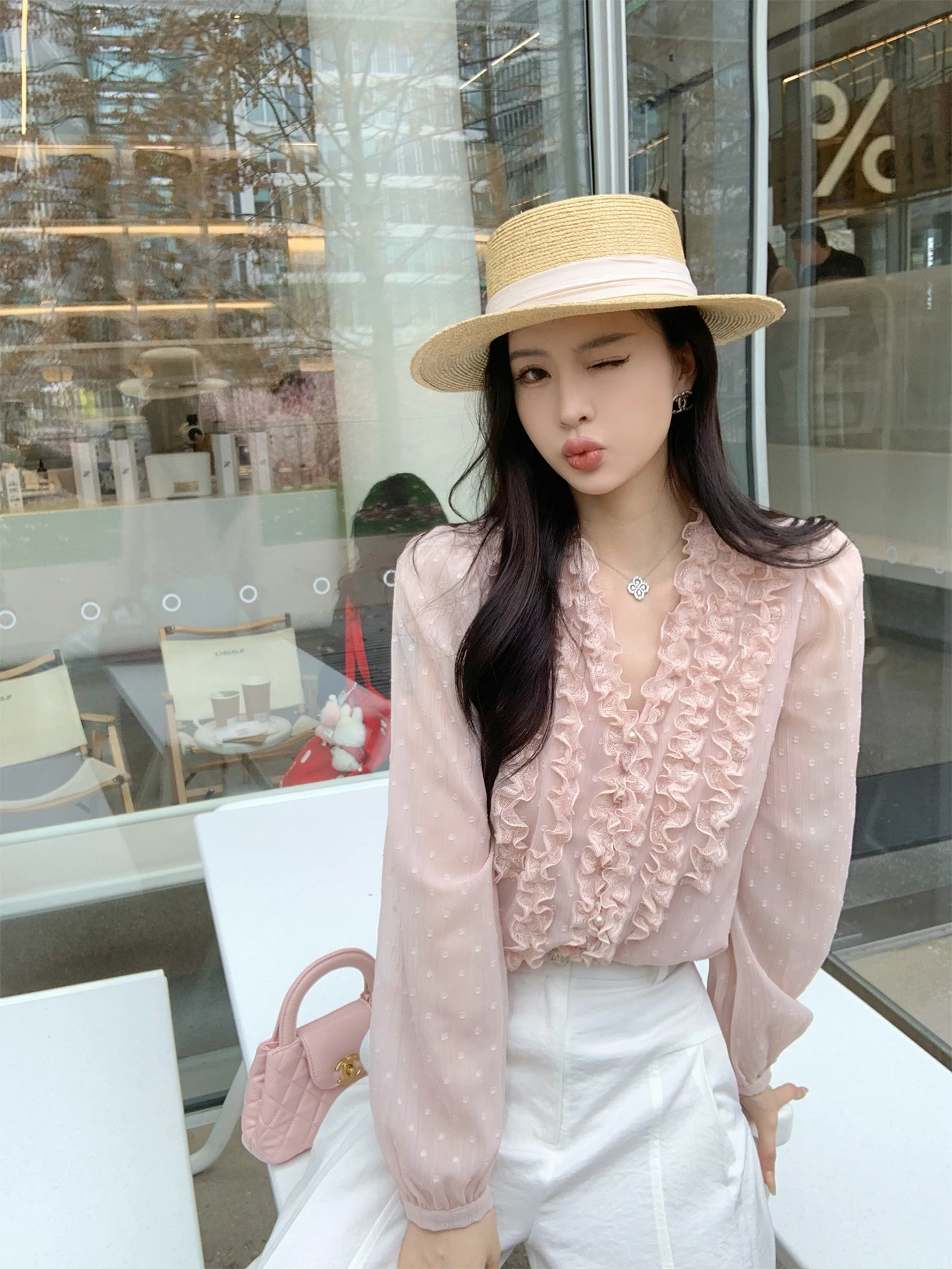 

Розовая женская рубашка с V-образным вырезом и длинными рукавами, модная рубашка с цветочным принтом, повседневный стиль, прямой крой, из полиэфирного волокна.