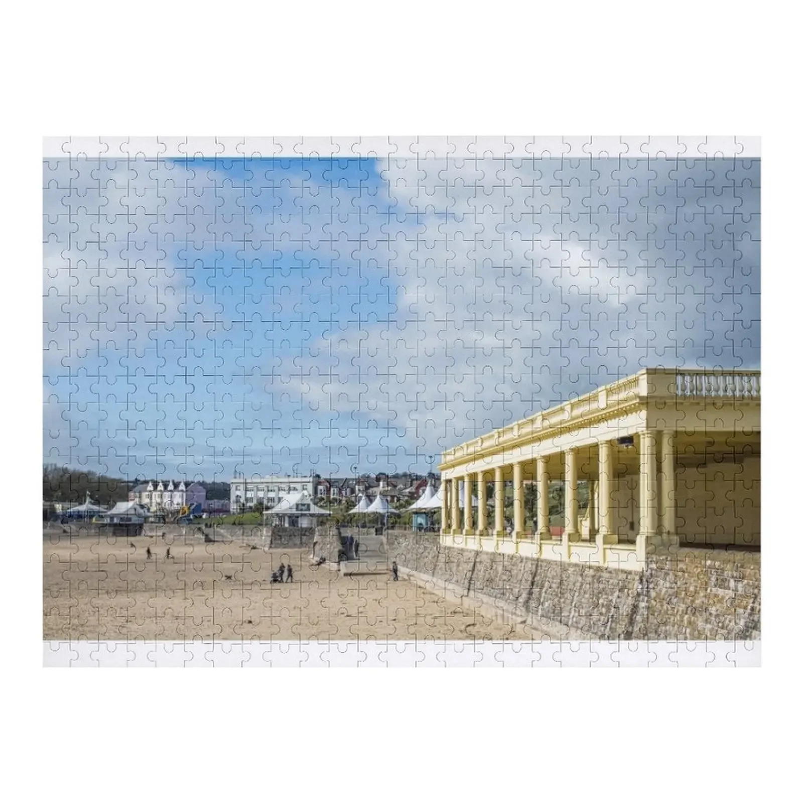 

Whitmore Bay Барри Остров южных волн в March. Большой пляж, хорошо руководил и очень популярный с лораками и ви. Пазл.