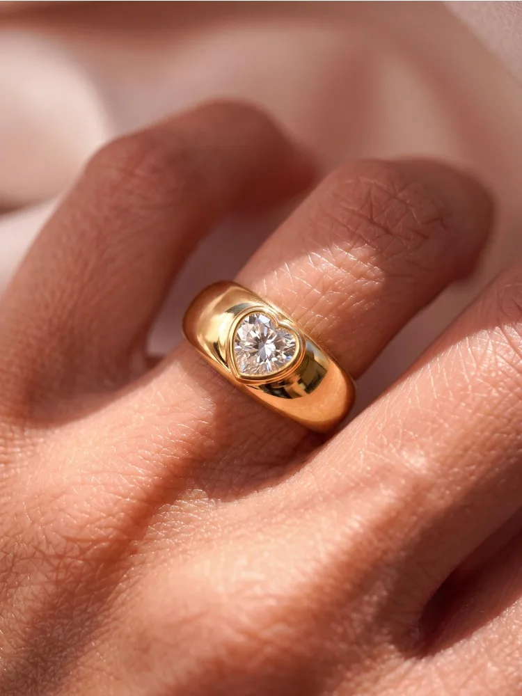 925 Sterling Silber Einfacher Breiter Polierter Herz-Zirkon-Ring für Damen, Verlobung, Hochzeit, Alltag, Party, Hochwertiger Edel-Schmuck – Detail 5