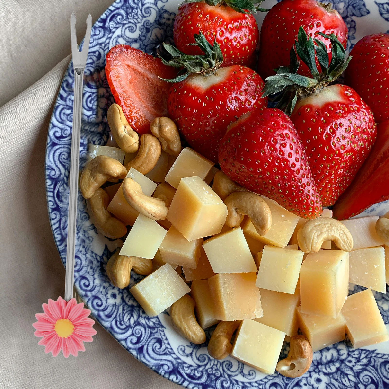 

5Pcs Cute Design Fruit Forks Stainless Steel Material Long Lasting Appetizer Picks Perfect for Cafe Beach Party Hotel Home