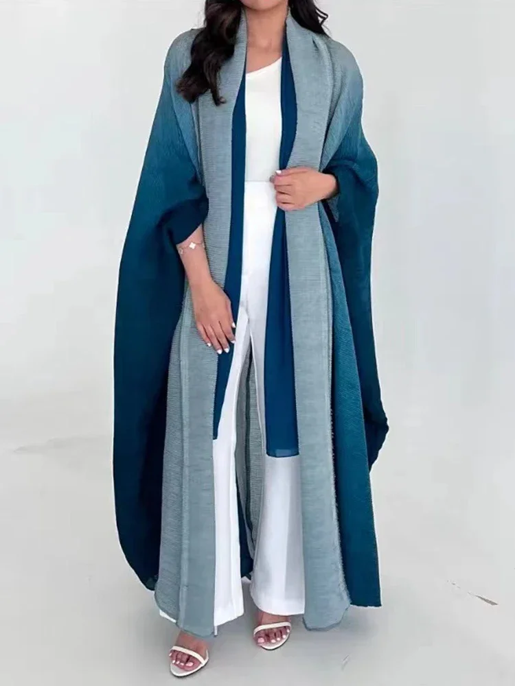 

Long Sleeved Trench Coat for Women in The Autumn of 2024, New Gradient Color and Enlarged Bat Sleeve Scarf Style Long Outerwear