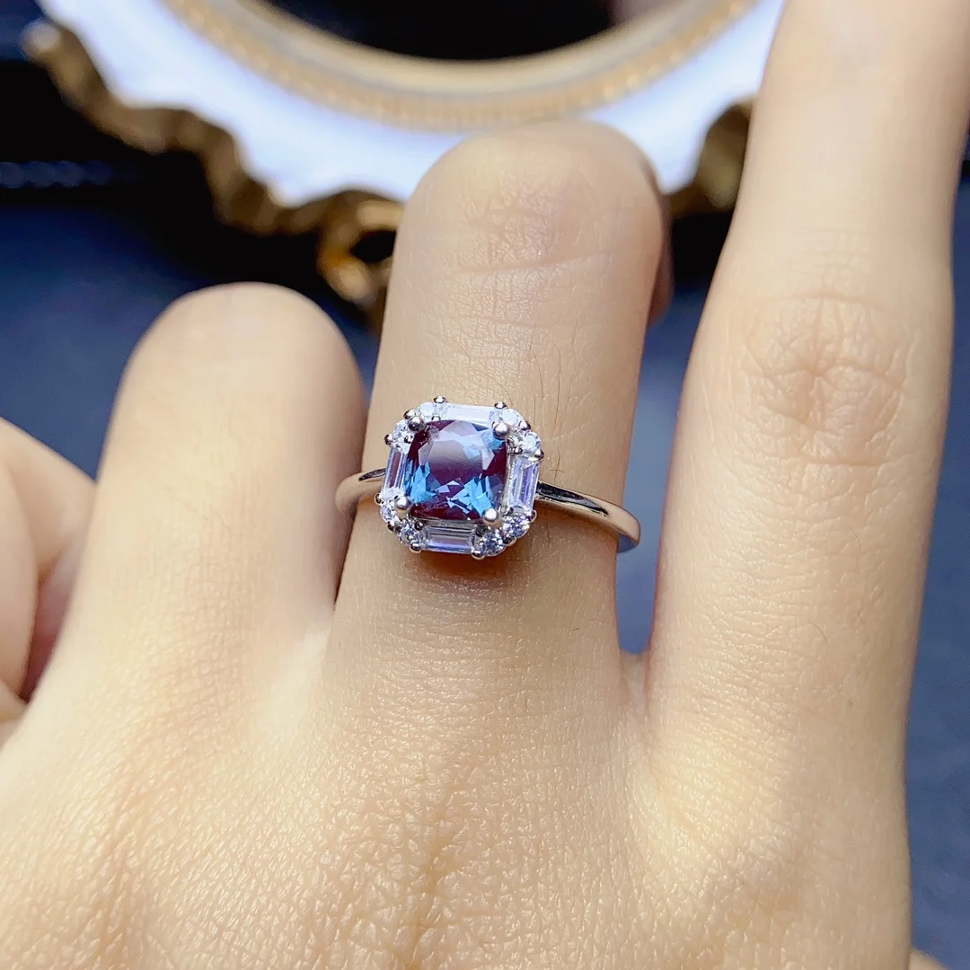 Vintage Style Color Change Alexandrite Solid 925 Sterling Silver Ring June Birthstone Alexandrite Halo Engagement Ring