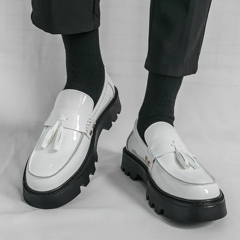 

Men Loafers PU Solid Color Tassel Decoration Thick Sole Comfortable Classic Business Men Shoes