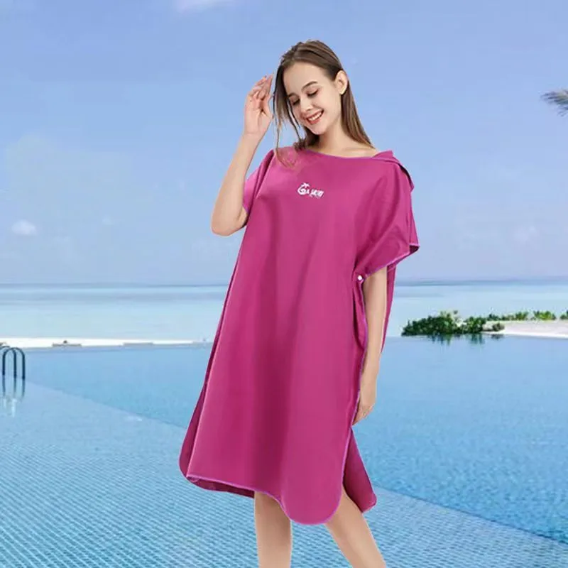 

Microfiber Fabric Adult Bath Towels Beach Towel Changing Bathrobe Cloaks Hooded Swimming Pool Gym Fitness Bath Towels 2022