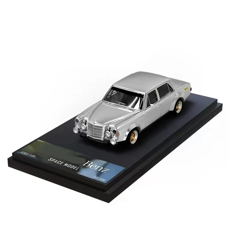 

Diecast Original 1/64 Scale 300SEL Simulation Alloy Car Model Static Display Collectible Toy Gift Souvenir Decoration