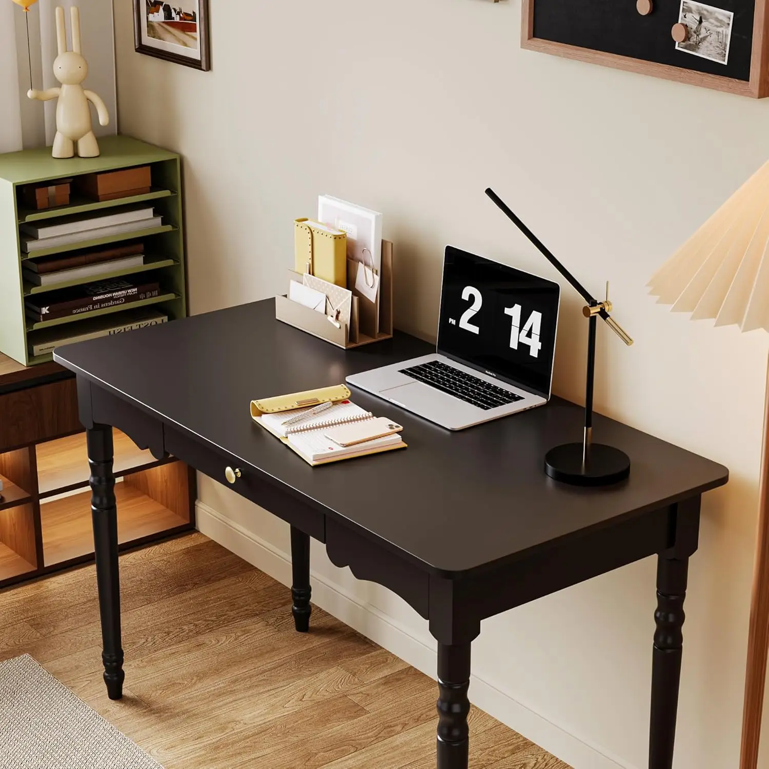 Escritorio para computadora de oficina en casa de 47,2 pulgadas de ancho con patas de madera maciza, mesa de escritura para estudio de escritorio de PC para juegos vintage con cajón, negro