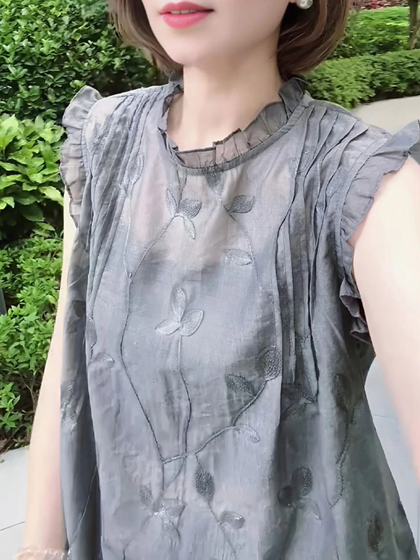 

Элегантный женский шелковый топ с круглым вырезом и декоративными элементами, прямого кроя, в корейском стиле, для повседневной носки, лето 2025