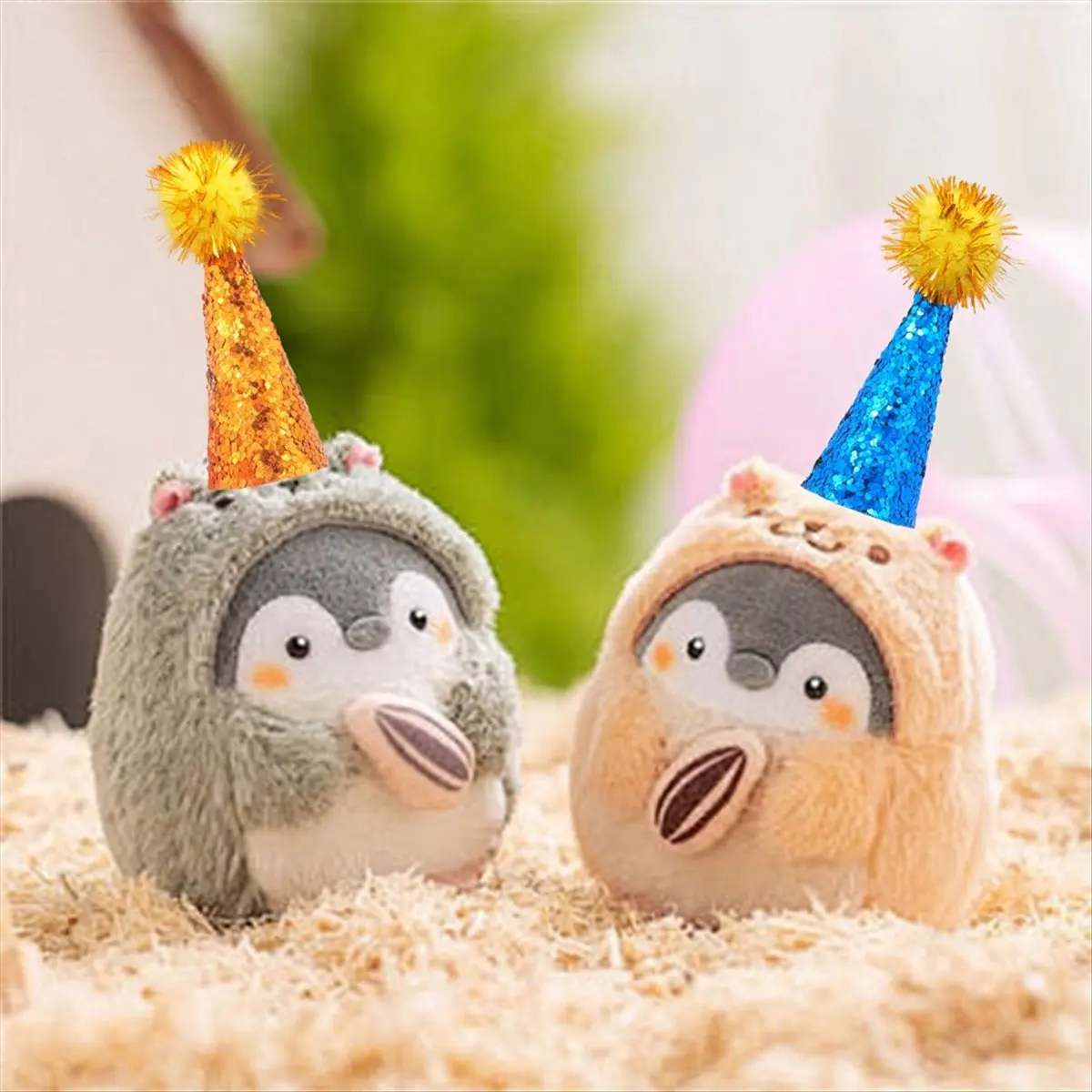 HITL 30 Pcs Mini Party Hats for Animal Figures Toys Tiny Glitter Cone Birthday Party Hats with Pom Poms