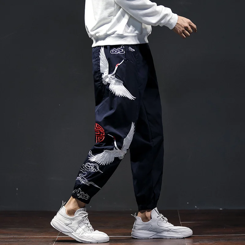 Estilo chinês Crane Bordado Calças Casuais Baggy Men Clothing Plus Size Vintage Joggers Masculino Harajuku Calças