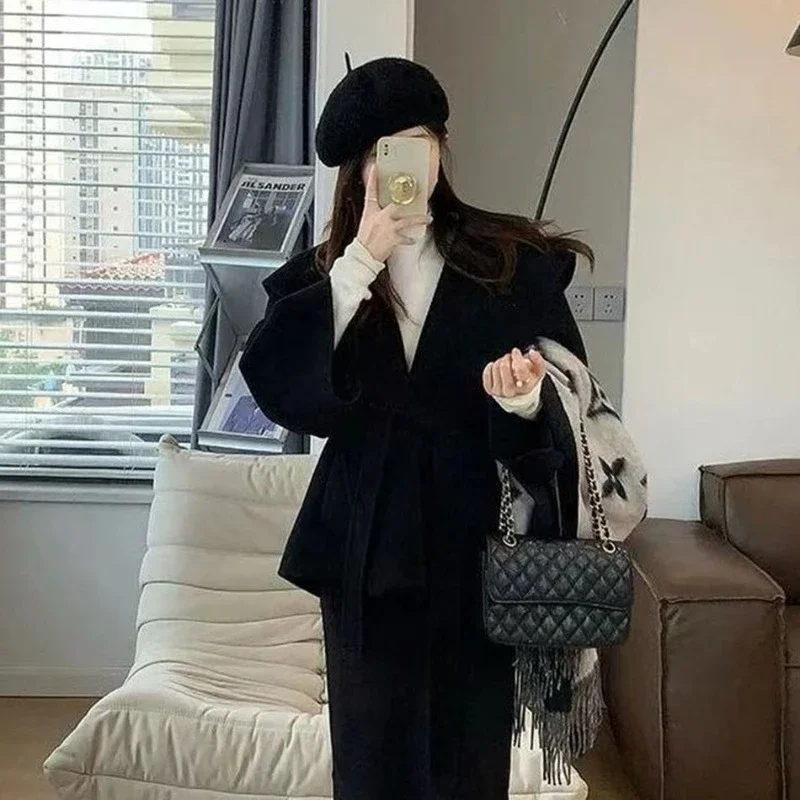 High-end Woolen Overcoat for Petite Women Mid-length Cape Double-sided Fleece Hong Kong-style Woolen Coat for Autumn and Winter.