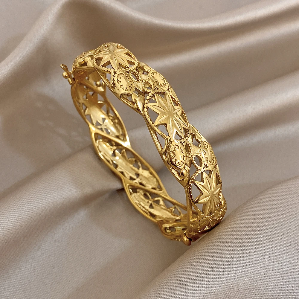 Greatera Retro Vergoldetes Damen-Armreif Klassische Geometrie Hohl Edelstahl Charm Farbecht Armreif Europäisch-Amerikanischer Stil