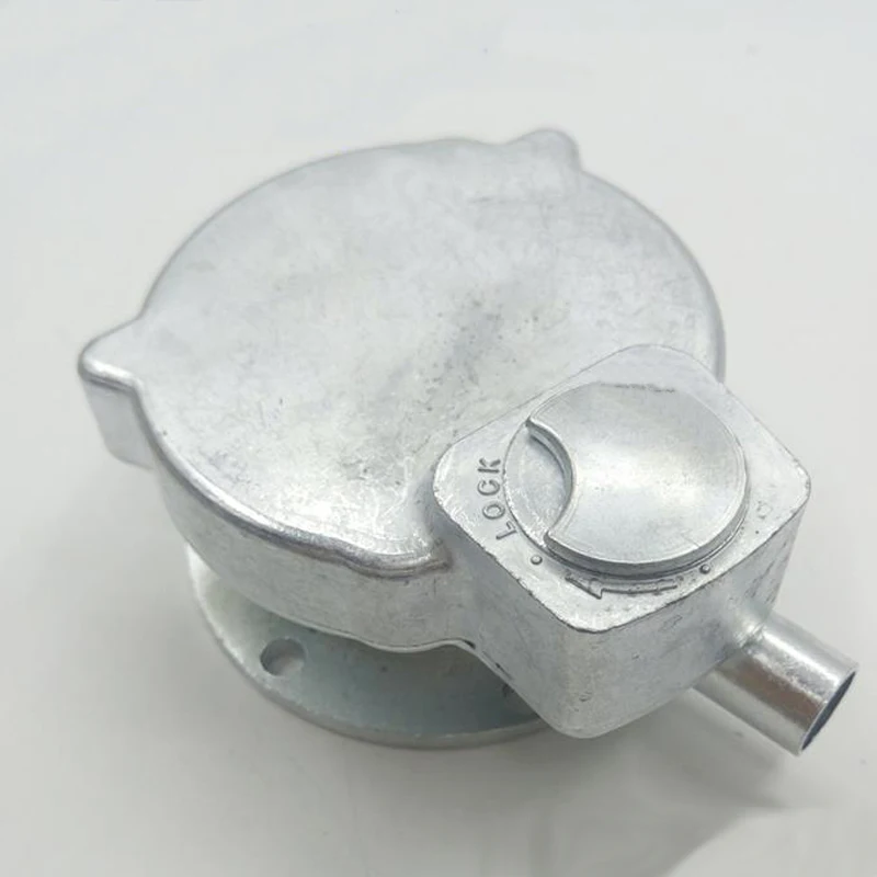 

For Komatsu PC200/220/240/300/360-6-7-8 hydraulic tank cover excavator accessories
