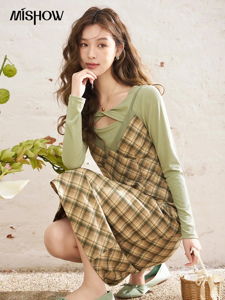 MISHOW Hollow Knitted T-shirt Plaid Contrast Straight Tube Suspender Dress Two-piece Set Separately Women Spring 2024 MXD14L1679