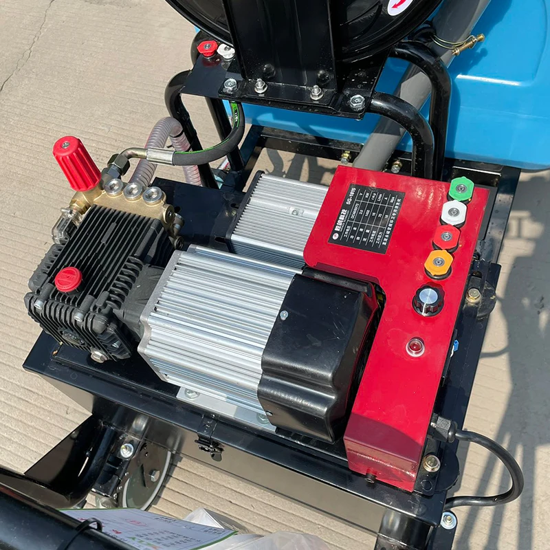 غسالة نفاثة جديدة معدات تنظيف الضغط العالي آلة غسيل السيارات بالضغط الكهربائي المحمولة