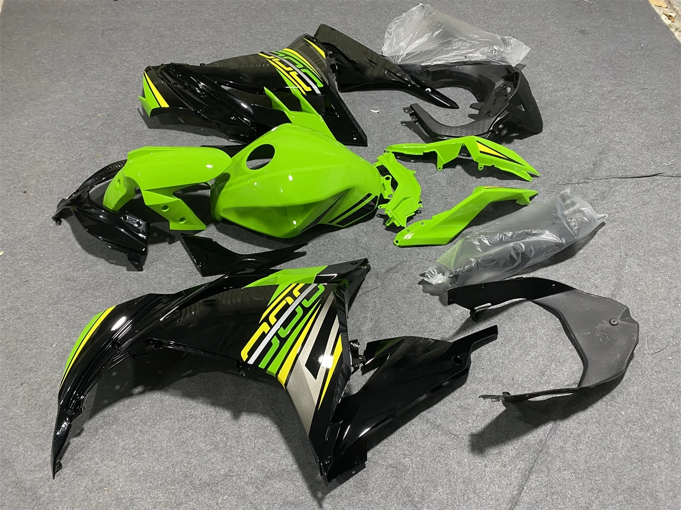 New ABS Motorcycle Fairing kits for ninja 300 2013 2014 2015 2016 2017 EX300 ZX300R fairings kit set black-green