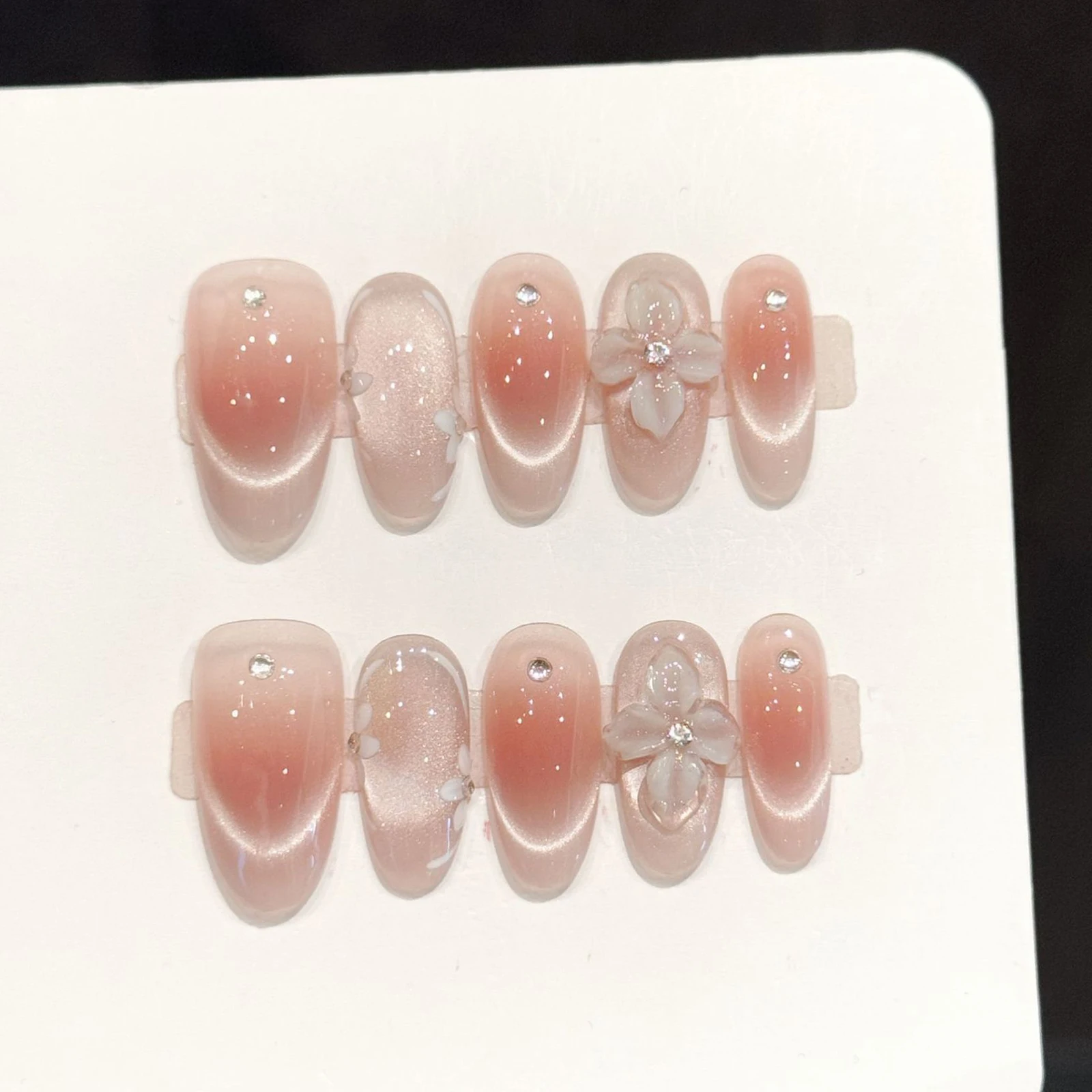 Handmade Press On Nails Elegant Flash French Cat's Eye Nail Tips 10pcs Hand Painted 3D Carved Flowers Decor False Nails Wearable
