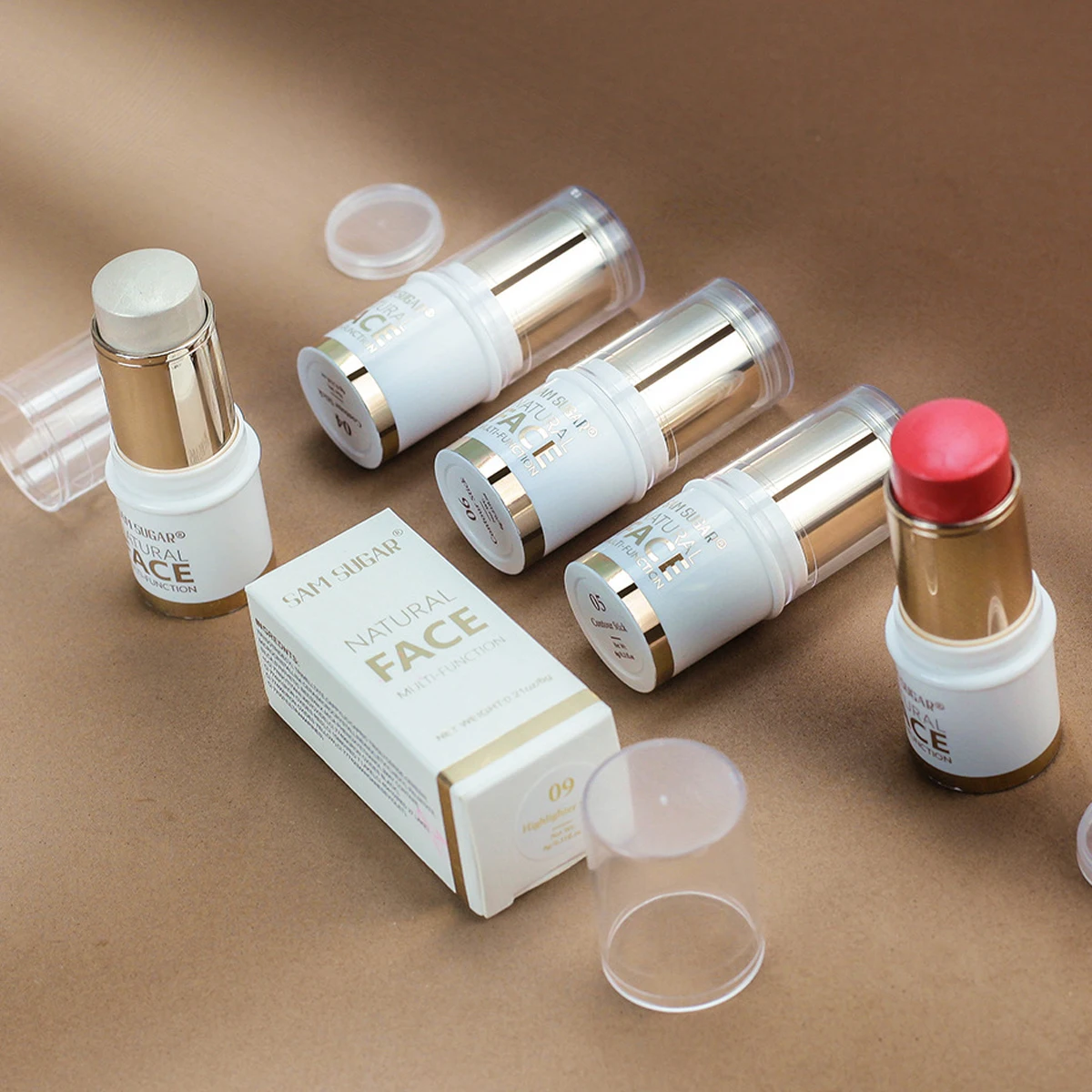 3 in 1 크림 같은 컨투어 스틱 하이라이트 컨투어 블러쉬 하나로 방수 및 오래 지속되는 삼차원 얼굴 윤곽 연출