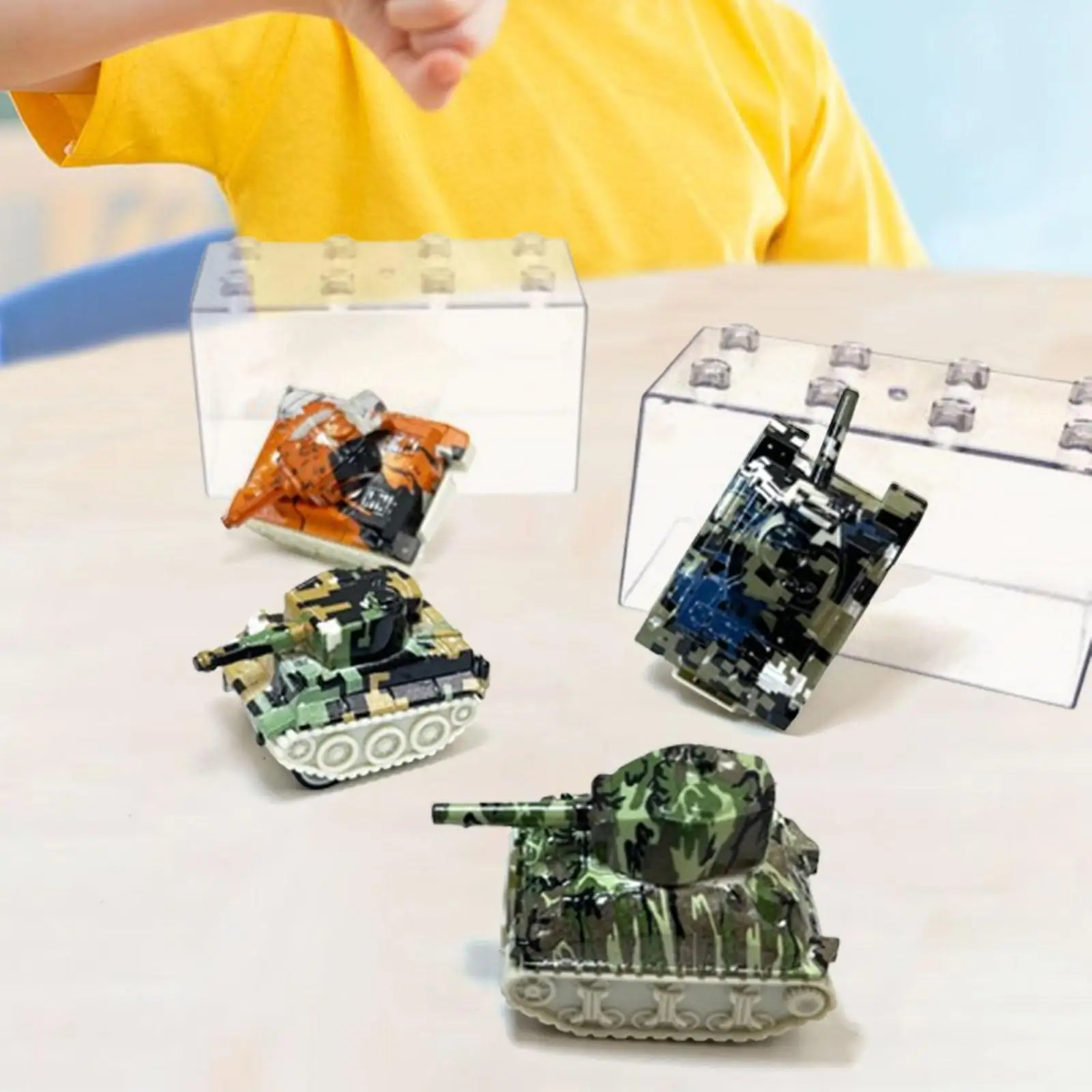 

4 Pieces Mini Toy Tank 1:76 Scale Armored Tank Toy for Kids Birthday Gifts