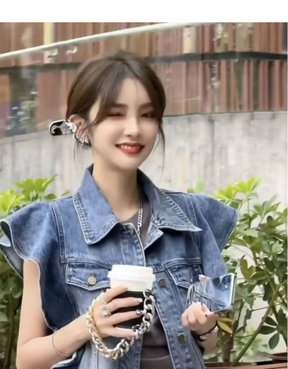 Retro Fashion Loose Versatile Lapel Collar Buckle Denim Vest Women Top Waistcoat  Mujer Jackets For Female 2025 Autumn