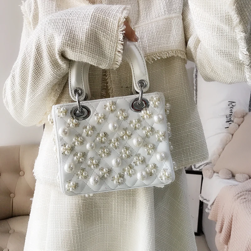 2024 Spring New Fashion Elegant Elegant Women\'s Diamond Portable Single Shoulder Crossbody Bag Pearl Bag Women\'s Bag