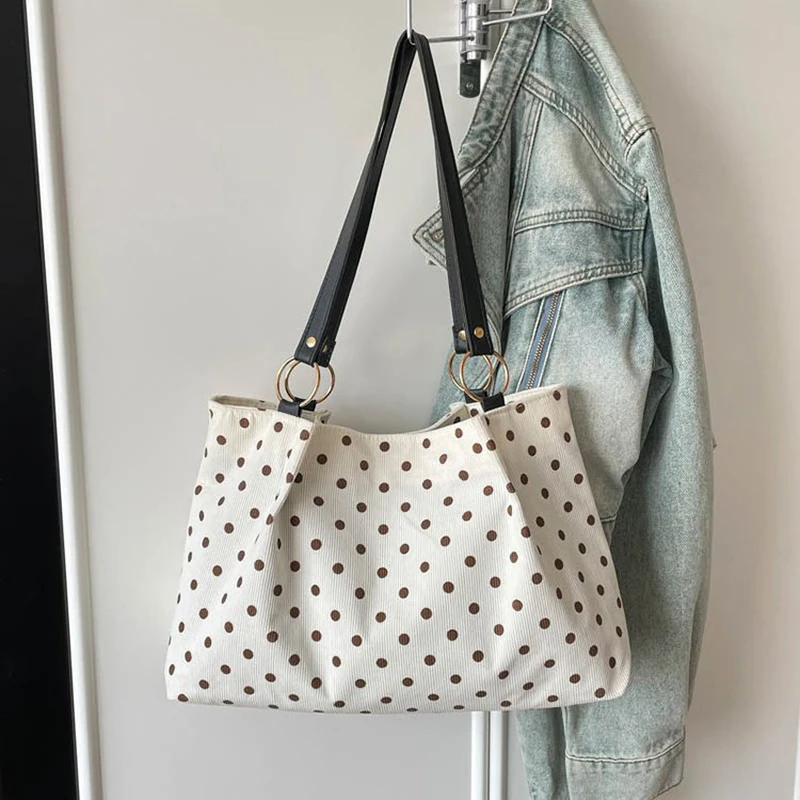 Canvas-Umhängetasche mit Polka-Dot-Print, Damen-Shopper mit großer Kapazität, koreanische Nischen-Handtasche mit vielseitiger Magnetschnalle – Detail 9