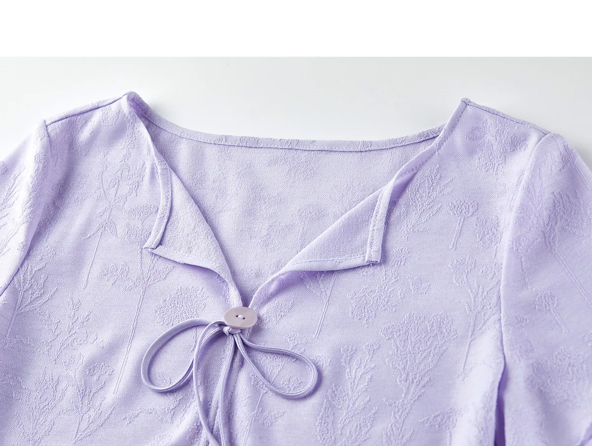 SENTUBILA Französischer Spitzen-Strickpullover 2026 Sommer V-Ausschnitt mit Kragen, Bindeband vorne, 3D-geprägtes Jacquard-Muster, Kurzarm-Oberteil 162TA7366 – Detail 33