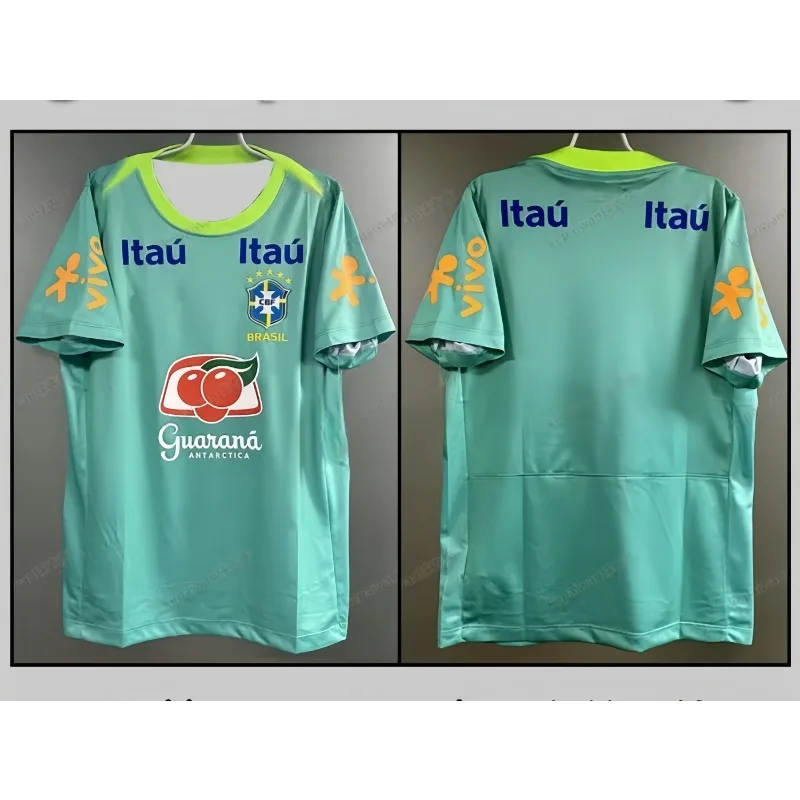 

Тренировочный трикотаж для Бразилии. Кубок Америки. Попередняя тренировочная рубашка национальной сборной. Зеленый цвет озера. Быстросохнущий комплект команды.