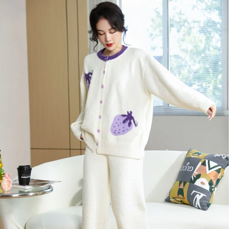 

2026 Seasonal Hot Selling New Round Neck Knitted Cute Strawberry Pattern Long Sleeved Top and Solid Color Pants Two-piece Set