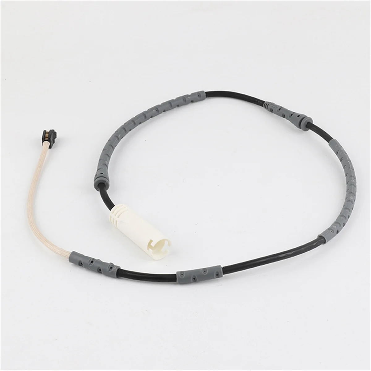 Car Front Axle Brake Sensor Brake Pad Wear Sensor 34356792561 Brake Sensor Line for BMW 3 Series X1 E90 E91 E92 E84