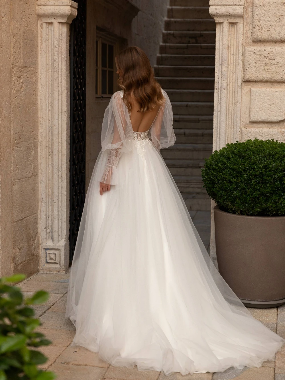 SAROULU Open Back Sexy Deep V Neck Wedding Dress Ethereal A Line Appliques Customized Graceful Long Sleeved Bridal Gown
