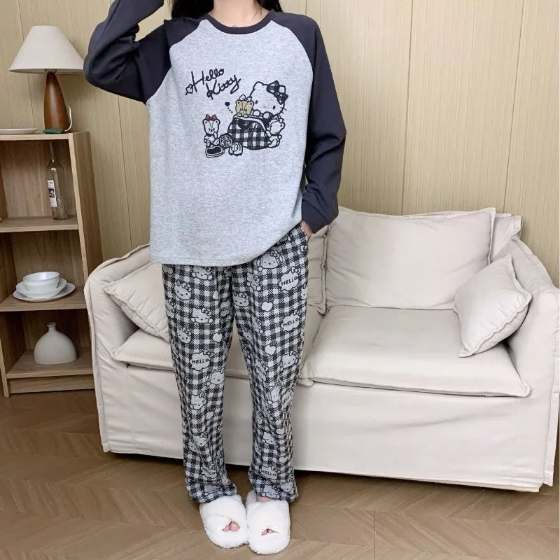 Kawaii Miniso Sanrio Hello Kitty Can Go Out Pigiama Casual Allentato in due pezzi Cartoon KT Cat Stampa a maniche lunghe Loungewear Set