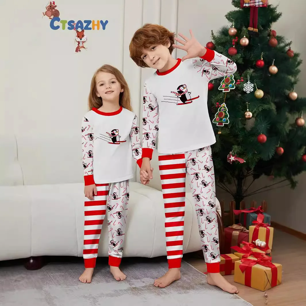 عيد الميلاد الأسرة ارتداء الخريف طبعة الكرتون وأنيق مخطط المرقعة اللون عيد الميلاد البطريق طباعة عطلة منامة #4