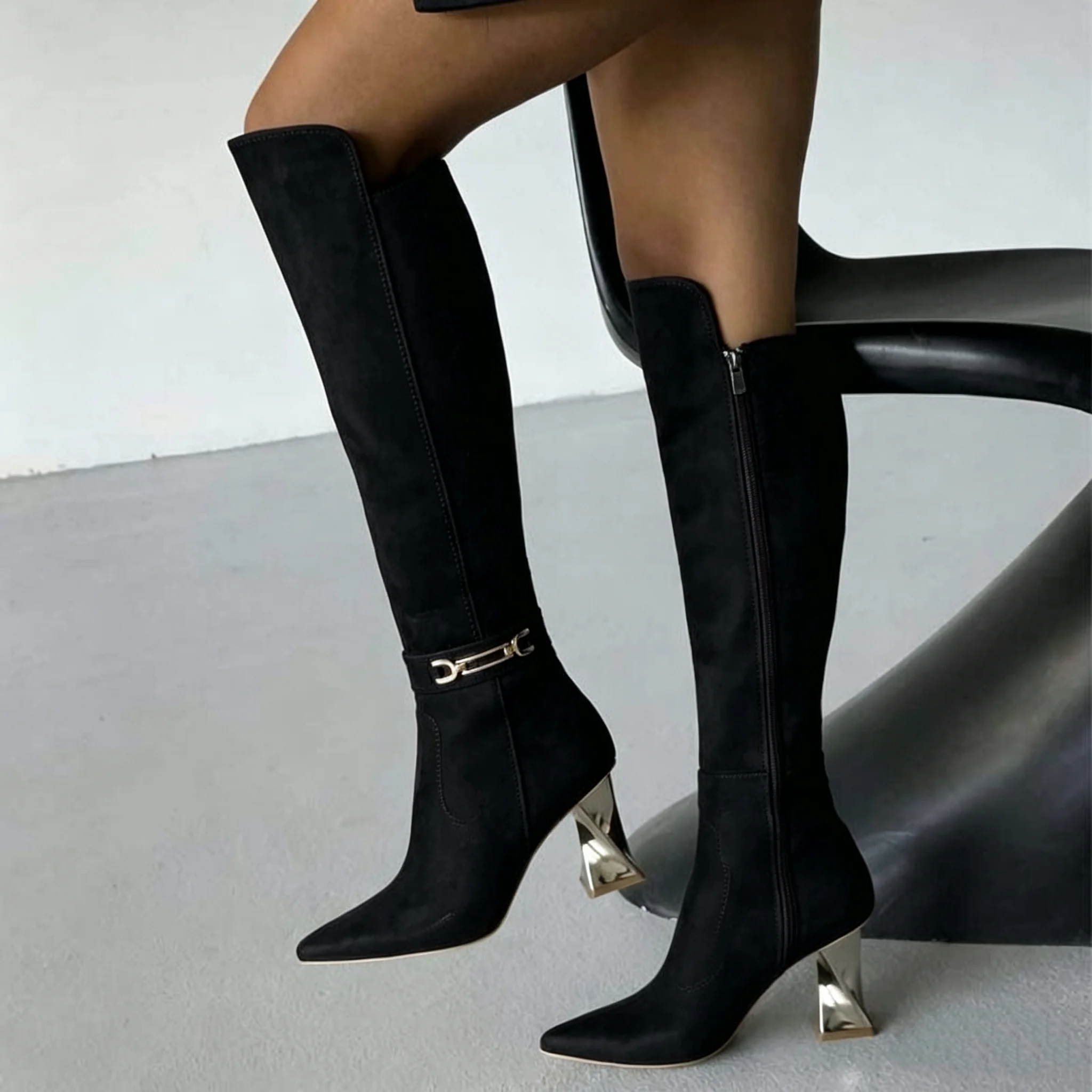 Splicing Cow Pattern Horse Round Toe Knee-High Women Knight Boots Chunky Middle Heels Side Zipper Design Large Size Shoes