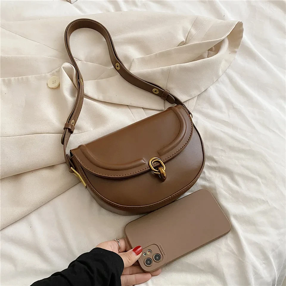 100% High Quality Leather Crossbody Bag Small Leather Saddle Armpit Bags for Women Ladies Vintage Underarm Handbags