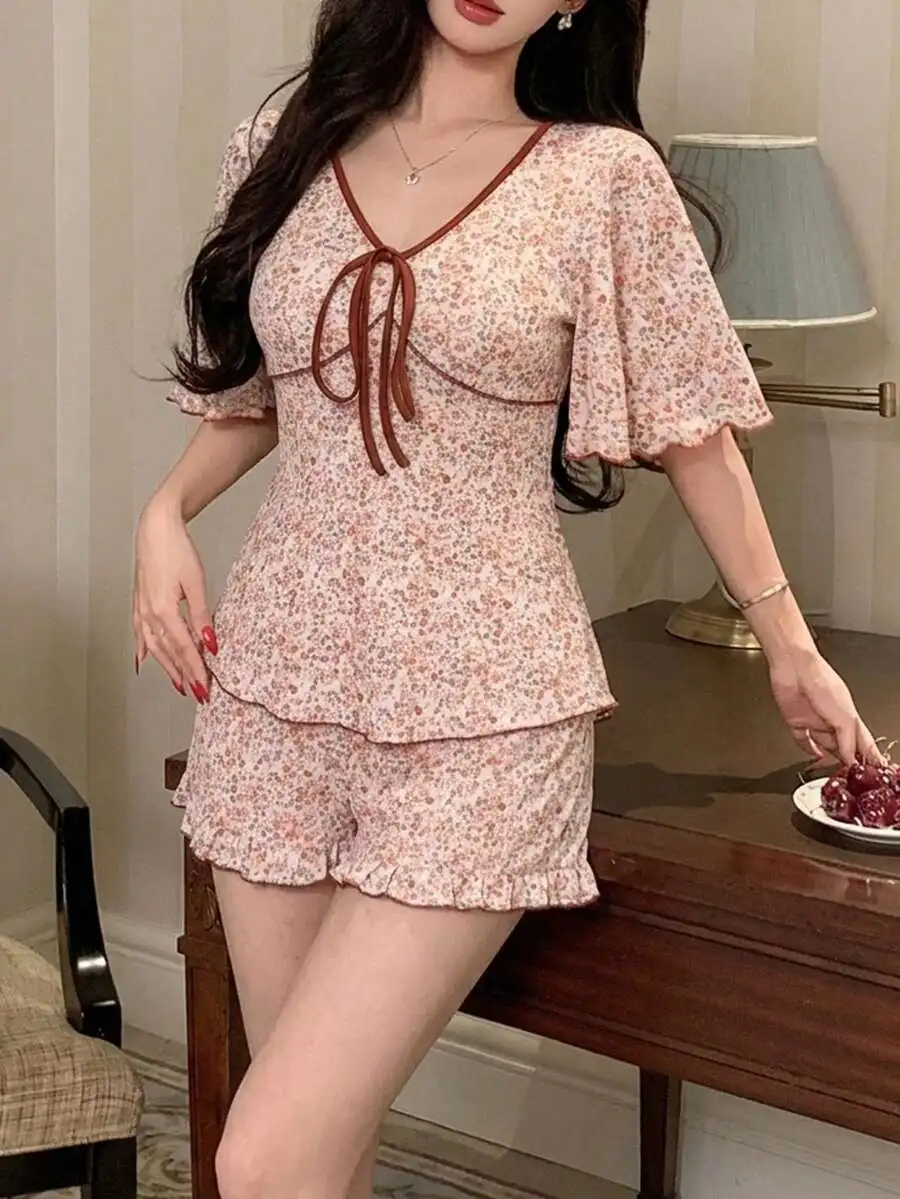 

2pcs Sweet Ditsy Floral V-Neck Tie Waist Short Sleeve Top And Shorts Pajama Set For Women Summer