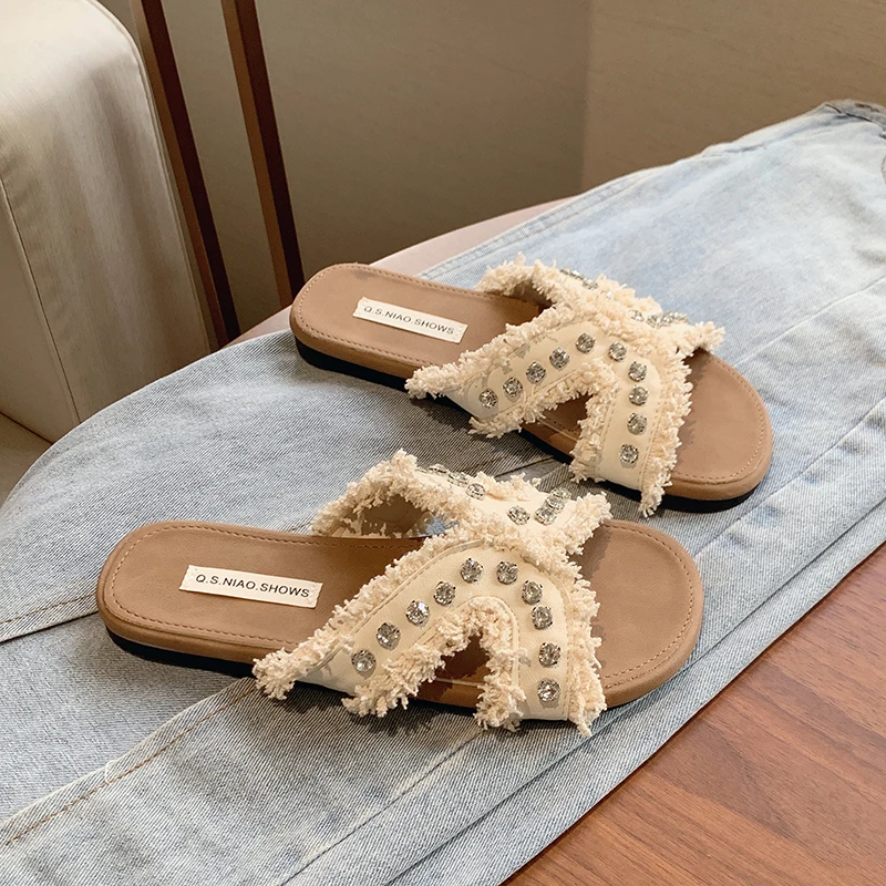 2024 New Summer New Rhinestone Sandals For Women Outdoor Wear Fashionable Korean Style Flat Beach Shoes For Women