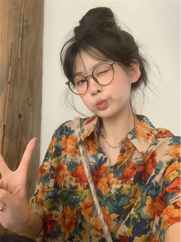 

Retro Hong Kong Sle Floral Print ort Sve Casual irt Women's Summer Design Loose Fit Holiday Wear Couple's irt