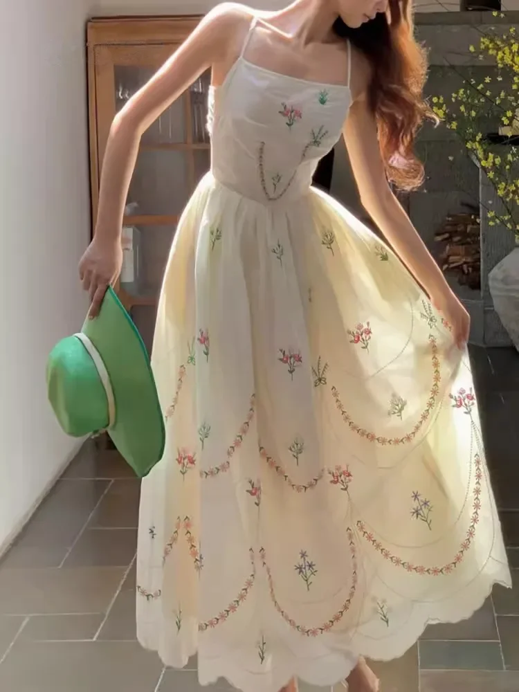 

86-94cm Bust Summer Maxi Dress For Women Elegant Slim Sexy Backless Embroidery Floral Dress French Romantic Holiday Sling Dress