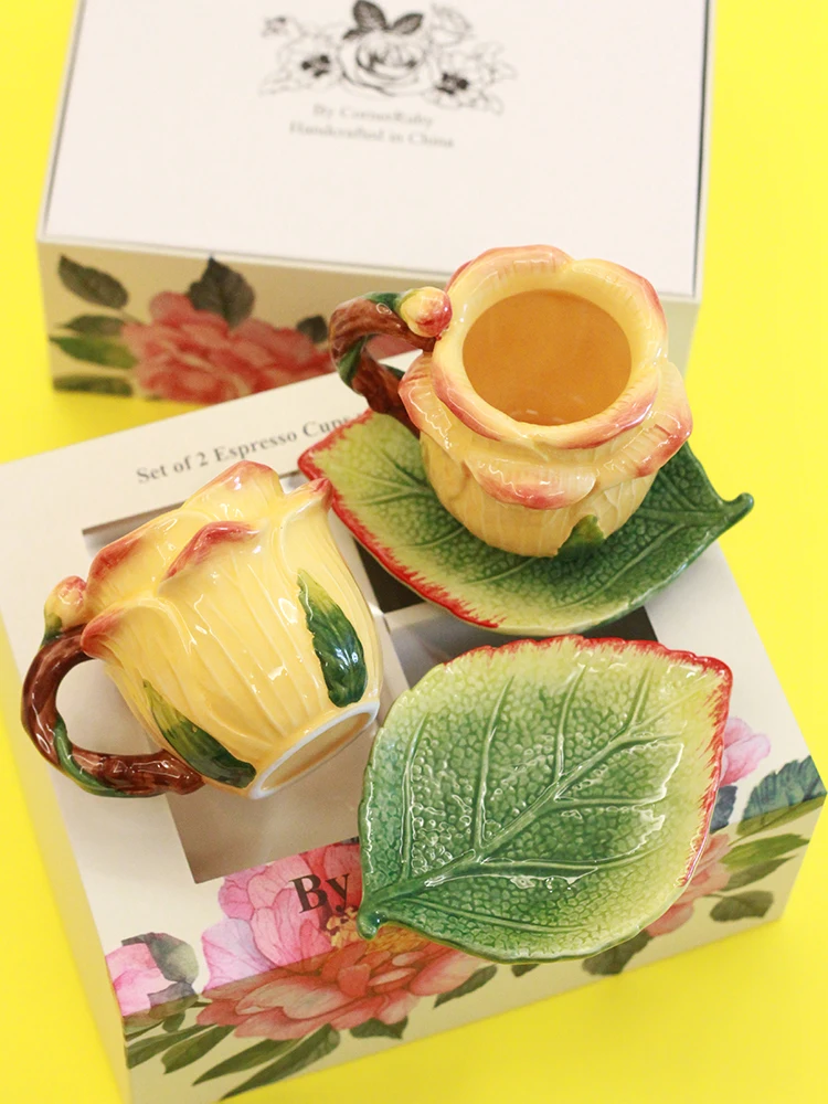 

Винтажная фарфоровая чашка ручной работы с желтой розой, двойная, в подарочной коробке, для воды и кофе, для домашнего декора, с подглазурной росписью