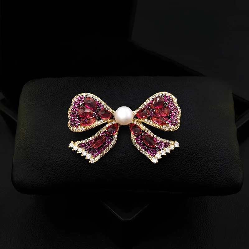 

Exquisite Luxury Bowknot Brooch for Women Suit High-End Fashion Rose Red Lapel Pins Clothing Accessories Pearl Jewelry Gift 2063