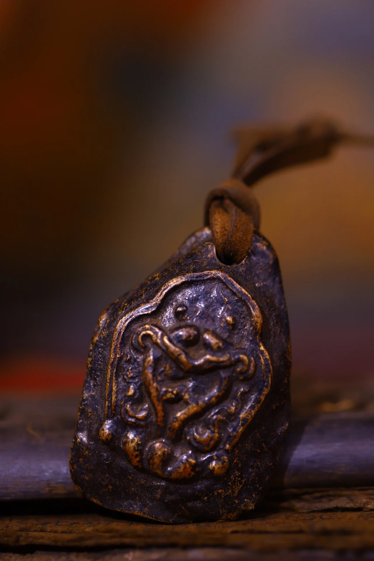 

2"Tibetan Temple Collection Old Bronze Cinnabar Auspicious Eight Treasures Pattern Buddha Card Pendant Amulet Dharam Town house