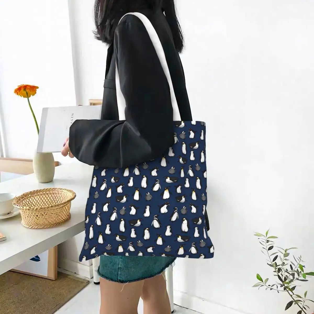 Cute Penguin Pattern Shopping Bags Canvas The Tote Bag Reusable for Ladies Shoulder Tote Travel Handbag