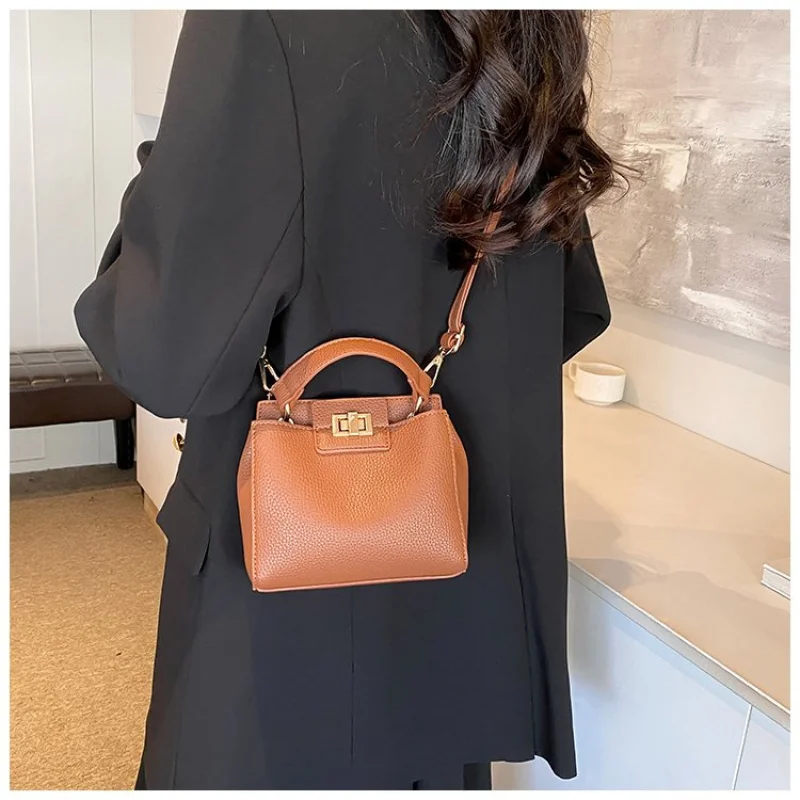 

Luxury Women's Tote Bag Made Of Poppy-Patterned Leather Boasting Paris Spacious Soft Daily Modern Look​