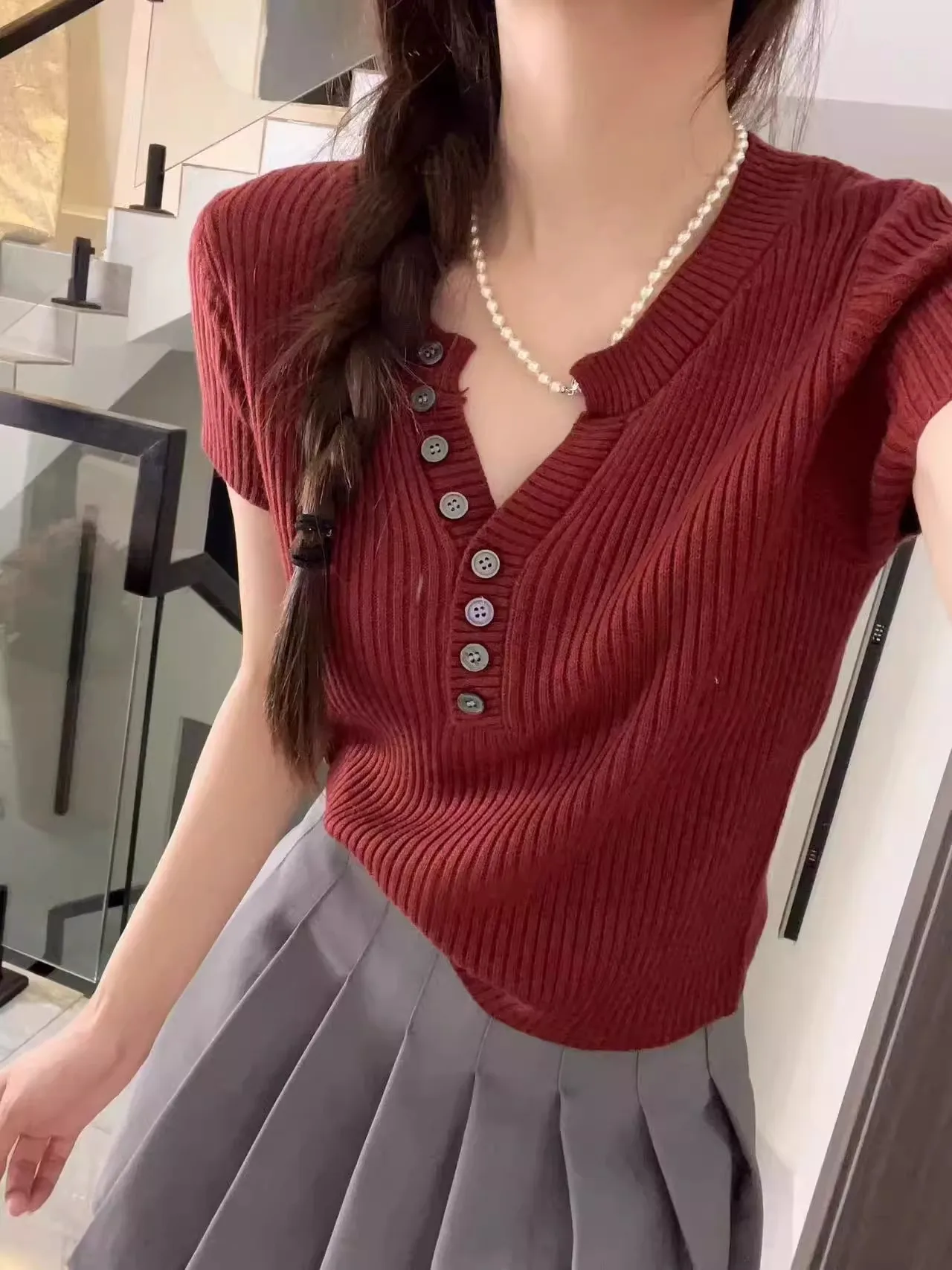 

Women's Slim Fit V-Neck Ribbed Knit Top with Colorful Button Detail - Short Sleeve, Stretchy & Machine Washable, Casual Summer