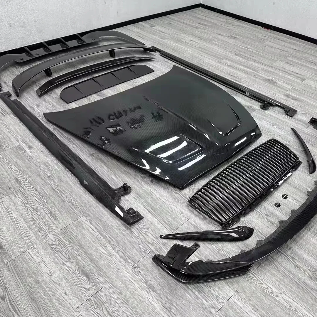 Suitable for the latest Bentley Continental GT modified MSY carbon fiber body kit front and rear bumper lip side skirts