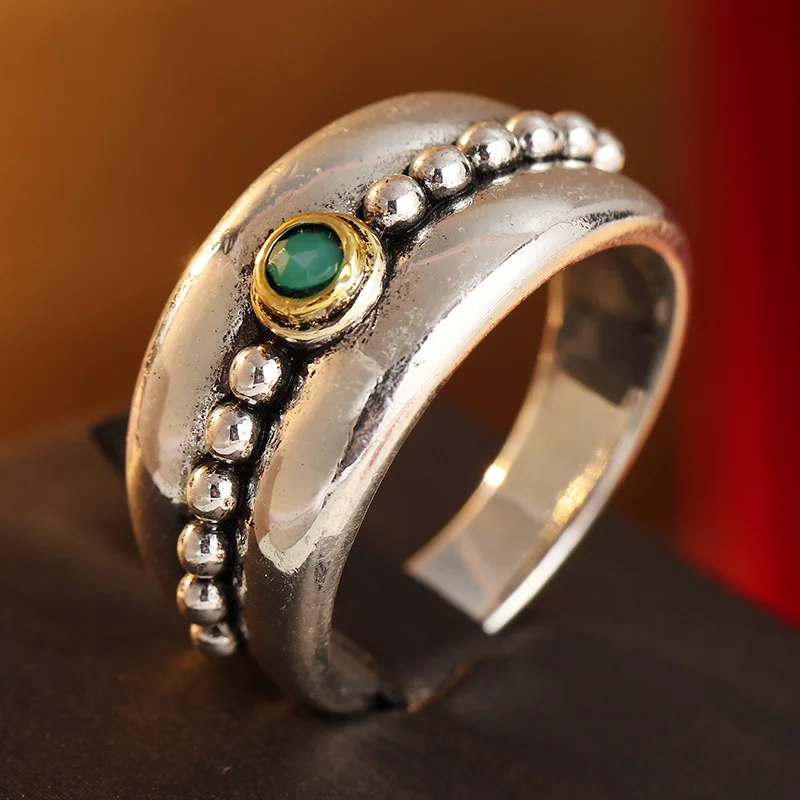 Women's Vintage Wide Face with Bead Pattern Ring Inlay Synthetic Zircon Suitable for Daily Commuting Ring Accessory