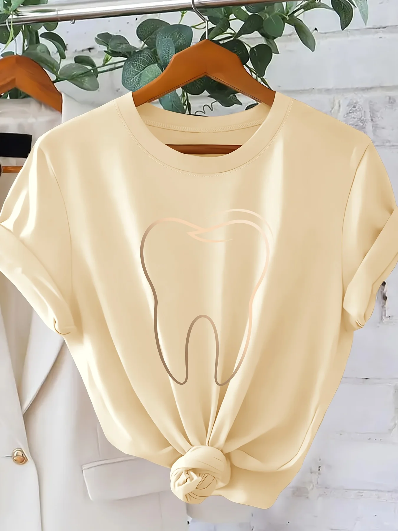 Minimalist Line Teeth Printed T-shirt Casual Style Fun Cute Top 2026 Summer Vacation Style Fashion Women's Top