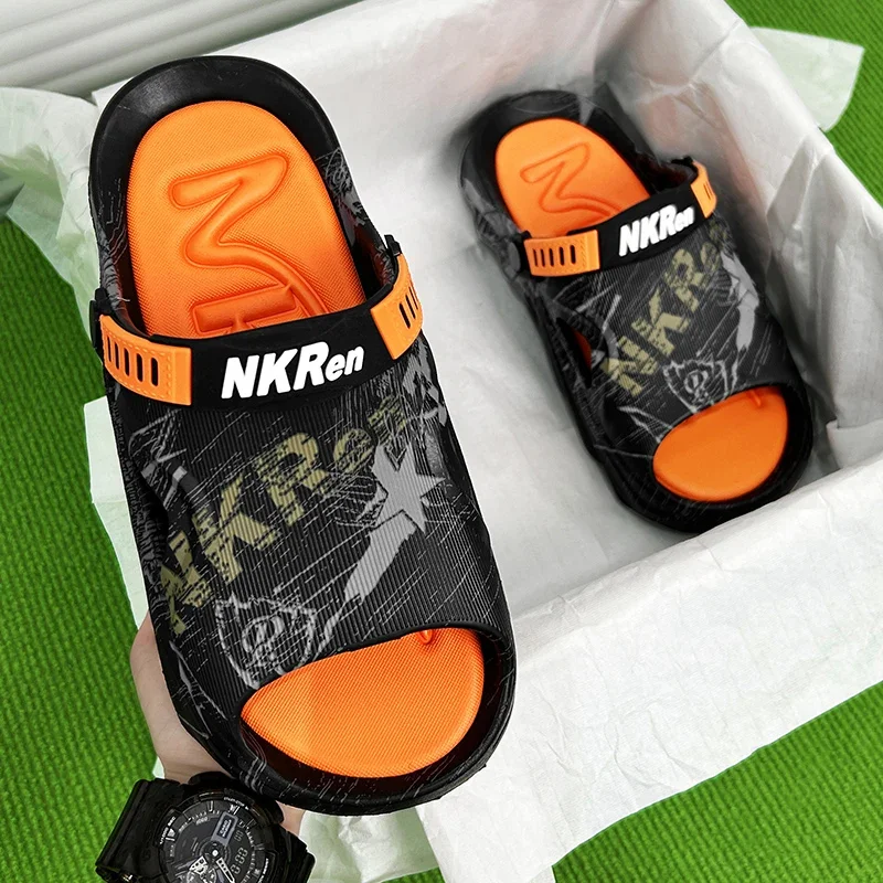 Pantofole da uomo estive Scarpe New Fashion Suola spessa Morbida coperta Calzature per la casa Sandali sportivi casual Zoccoli da uomo Taglia 39-46