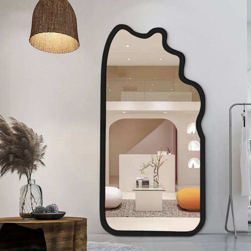 Célébrités américaines sur Internet, dressing au sol avec miroir ondulé, design de forme spéciale